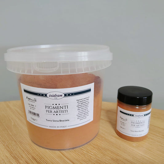 Pigmento in polvere Terra di Siena Bruciata