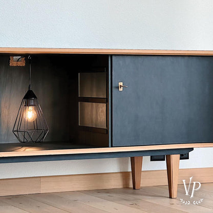 Vintage Paint - Black Velvet