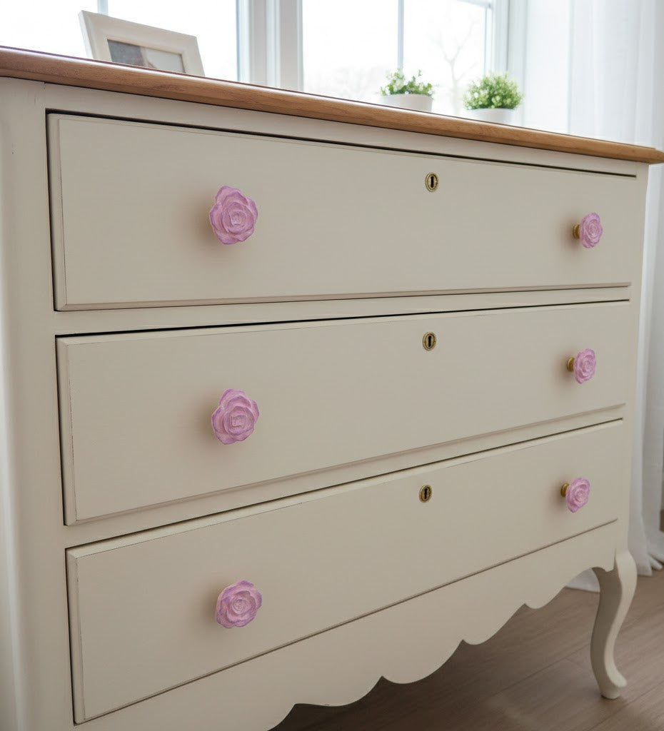 Coppia di Pomelli Vintage Rose - Artigianali in Resina Poliuretanica, Dipinti a Mano